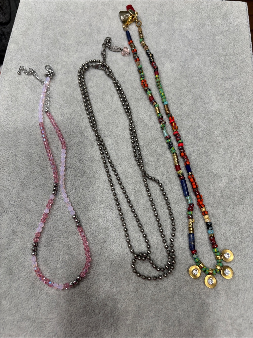 Sabika, touchstone and fashion beaded necklace lot